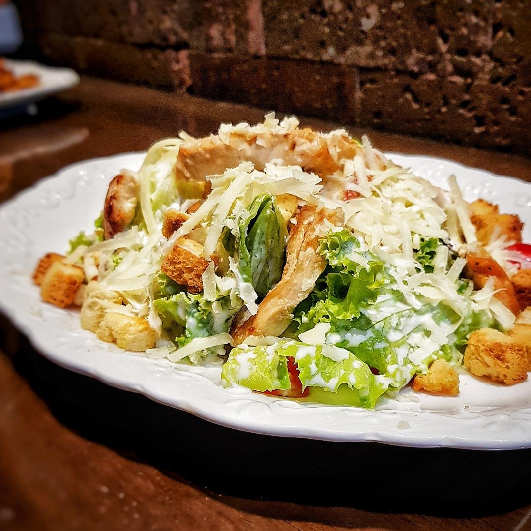 Salada Caesar